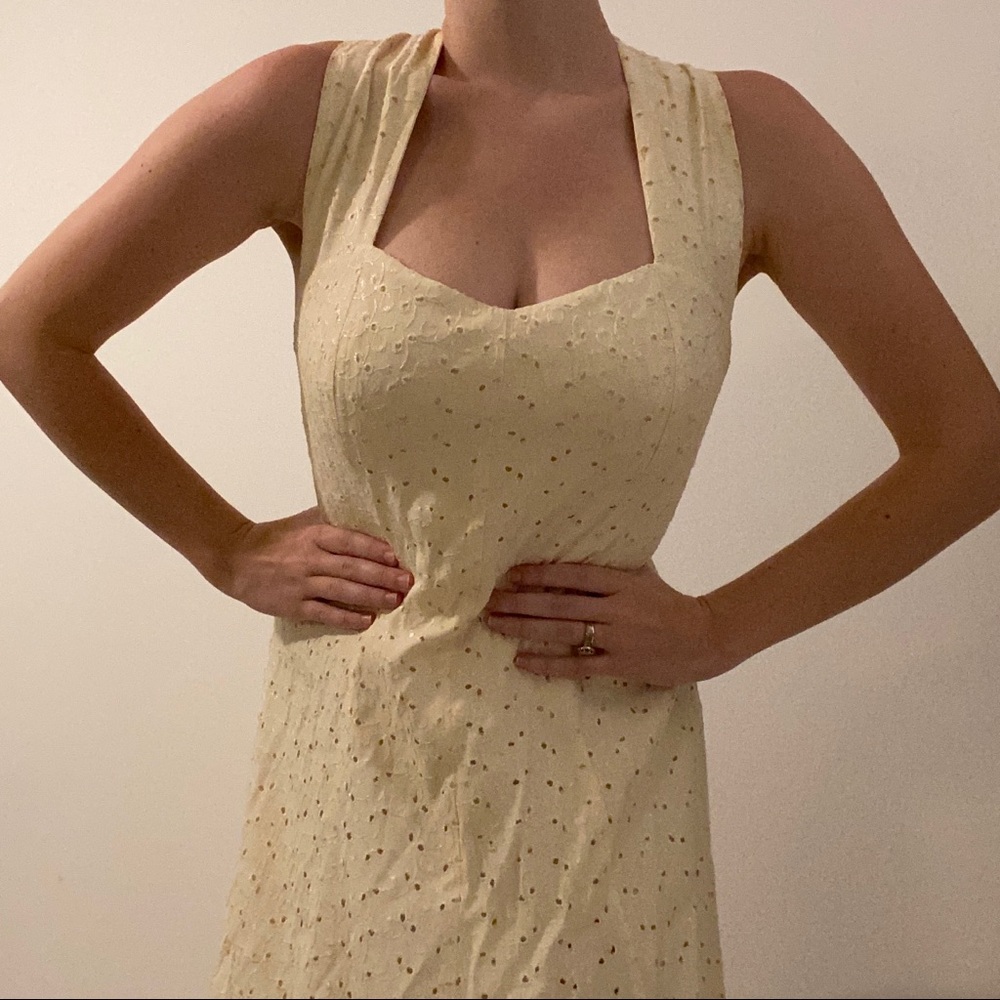 VINTAGE Pale Yellow Eyelet Maxi Dress - Picture 2 of 14